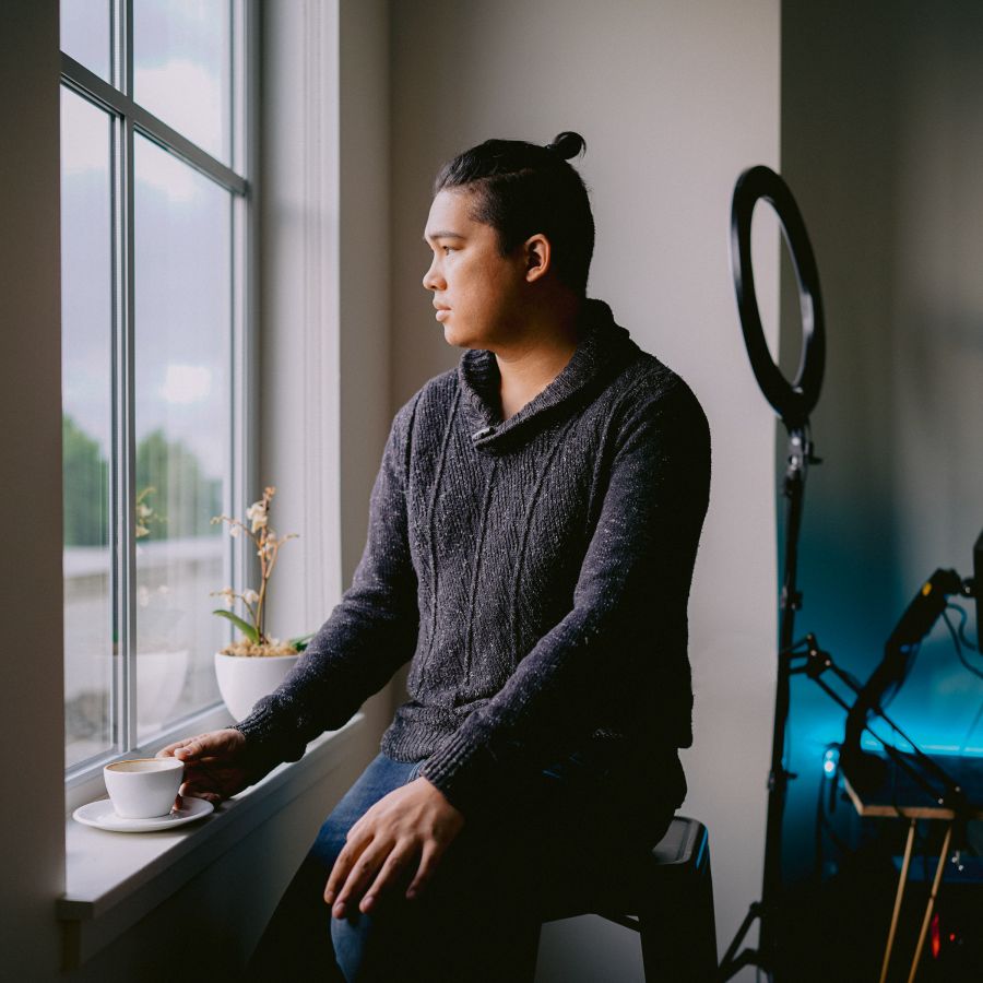 Trung Phan | Bio photo | Wedding Photographer based in Portland, Oregon